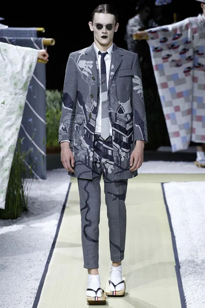 Look 2